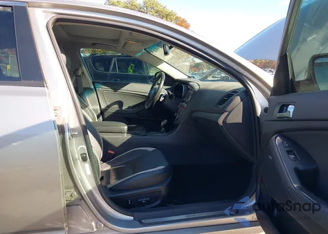 2012 Kia Optima Sx z USA, uszkodzony, nr VIN 5XXGR4A65CG025770